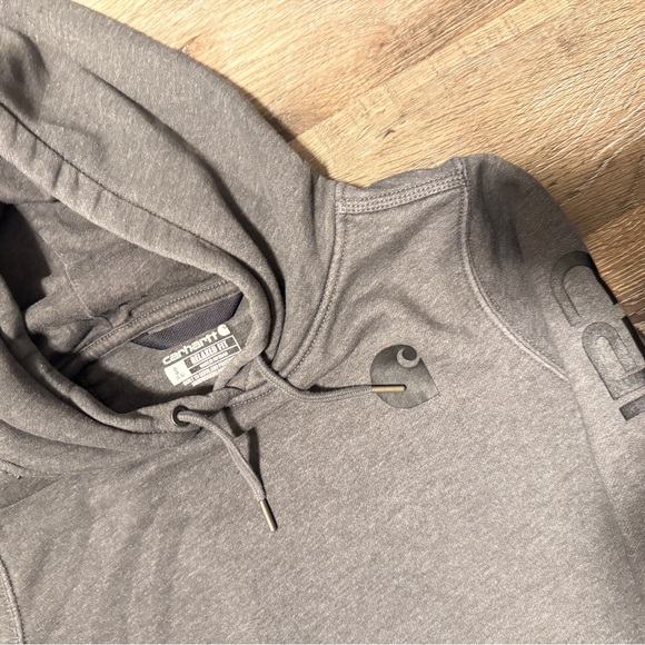 Women’s Carhartt Hoodie - Picture 4 of 4